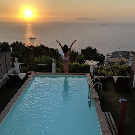 La Danza Del Mare Πανσιόν 4*